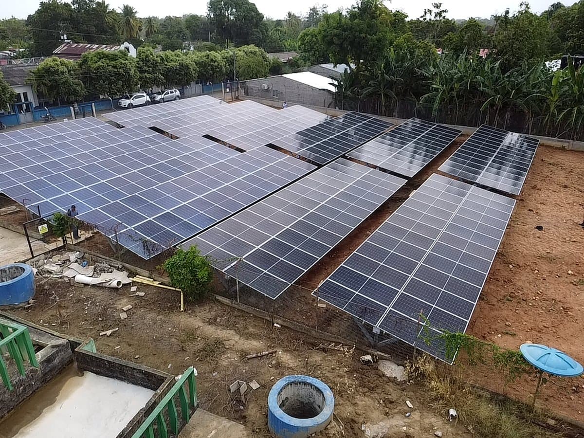 Mini granja solar en Valencia, Córdoba